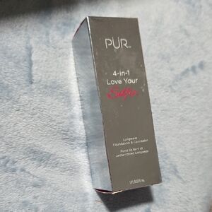 4-in-1 Love Your Selfie Longwear Foundation & Concealer - LG6 Light Nude